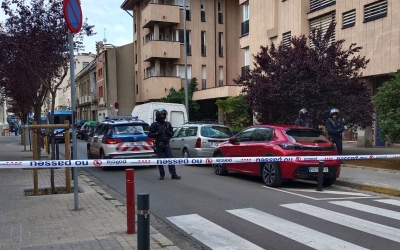 Els Mossos, en el moment del desallotjament/ Karen Madrid